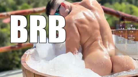 Snapshot of max_mayer chatting on October 12, 2025, 9:03 pm Maximo Mayer online show from October 12, 2025, 9:03 pm