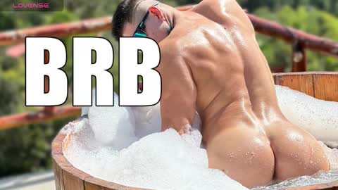 Snapshot of max_mayer chatting on November 10, 2025, 12:20 am Maximo Mayer online show from November 10, 2025, 12:20 am