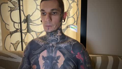 Snapshot of max_reaves chatting on January 26, 2025, 12:22 pm online show from January 26, 2025, 12:22 pm