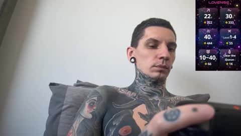 Snapshot of max_reaves chatting on February 11, 2025, 11:10 am online show from February 11, 2025, 11:10 am