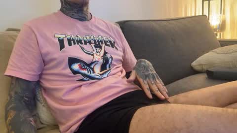 Snapshot of max_reaves chatting on February 7, 2026, 6:39 am online show from February 7, 2026, 6:39 am