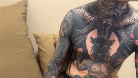 Snapshot of max_reaves chatting on February 21, 2026, 4:57 am online show from February 21, 2026, 4:57 am