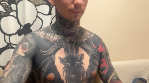 Snapshot of max_reaves chatting on February 26, 2026, 6:01 am online show from February 26, 2026, 6:01 am