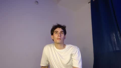 Snapshot of max_snow1616 chatting on November 8, 2025, 9:13 pm max_snow1616 online show from November 8, 2025, 9:13 pm