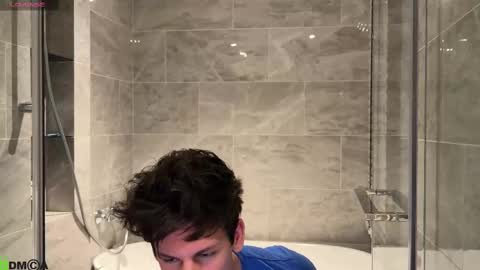 Max online show from October 9, 2025, 8:07 pm