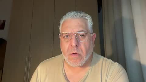 maxbillo online show from April 20, 2026, 10:33 pm