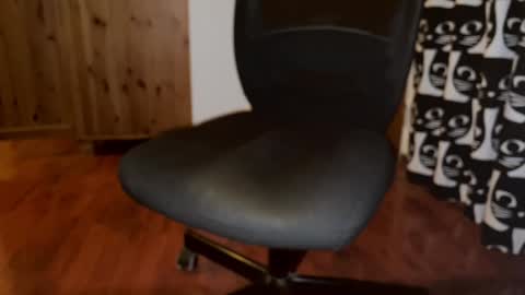 Snapshot of maxbwd chatting on December 23, 2024, 3:18 am BigDickDevil online show from December 23, 2024, 3:18 am