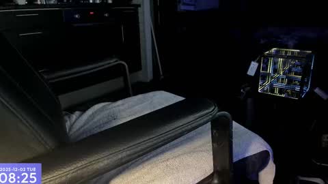 Maxel F online show from December 2, 2025, 7:25 am