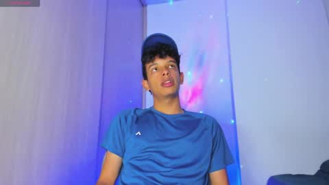 Max  online show from April 18, 2026, 2:04 am