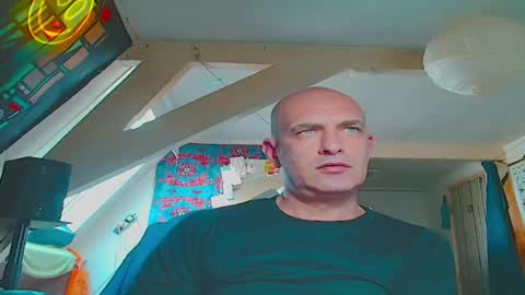 maxhardcore77 online show from June 13, 2026, 9:07 am