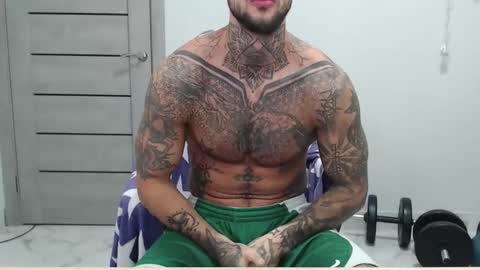 Snapshot of maxi_foxxx chatting on November 10, 2025, 2:32 am Maximus Fox online show from November 10, 2025, 2:32 am