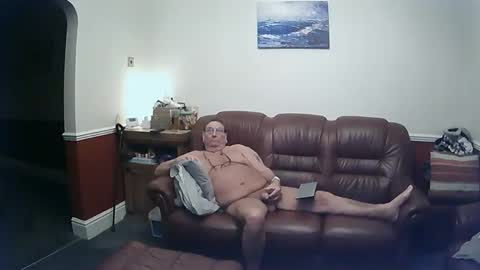 Snapshot of maxi_johnes chatting on December 23, 2024, 8:03 pm MAX online show from December 23, 2024, 8:03 pm