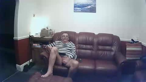 Snapshot of maxi_johnes chatting on January 12, 2025, 12:18 am MAX online show from January 12, 2025, 12:18 am