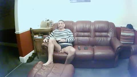 Snapshot of maxi_johnes chatting on January 15, 2025, 7:34 pm MAX online show from January 15, 2025, 7:34 pm
