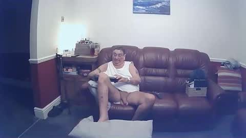Snapshot of maxi_johnes chatting on January 22, 2025, 12:48 am MAX online show from January 22, 2025, 12:48 am