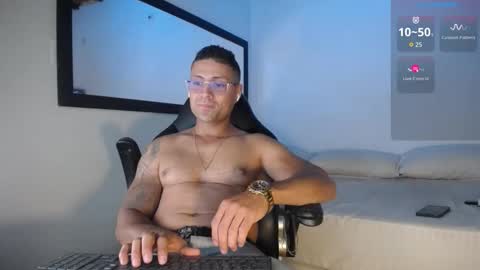 Snapshot of maxi_mux1 chatting on September 16, 2025, 4:35 am MAXI online show from September 16, 2025, 4:35 am