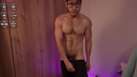 Snapshot of maxifit_ chatting on December 20, 2025, 9:16 am Mikael online show from December 20, 2025, 9:16 am