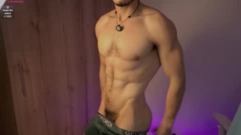 Snapshot of maxifit_ chatting on March 2, 2026, 1:30 am Mikael online show from March 2, 2026, 1:30 am