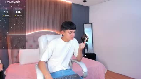 --  -- online show from November 7, 2025, 7:36 pm