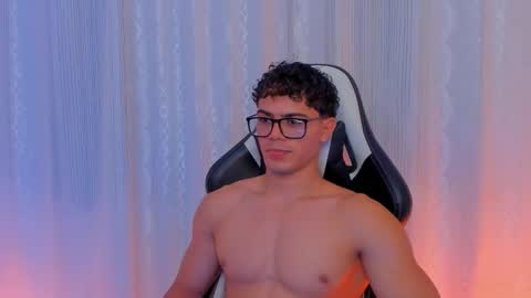 Maximus online show from October 21, 2025, 11:38 pm