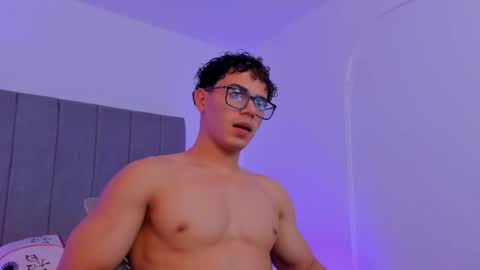 Maximus online show from October 26, 2025, 4:51 am