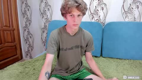 Snapshot of maxim_burn chatting on June 4, 2026, 11:49 am maxim burn online show from June 4, 2026, 11:49 am