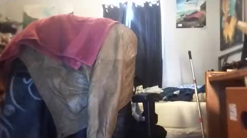maximillianpayan95 online show from May 20, 2026, 8:37 pm