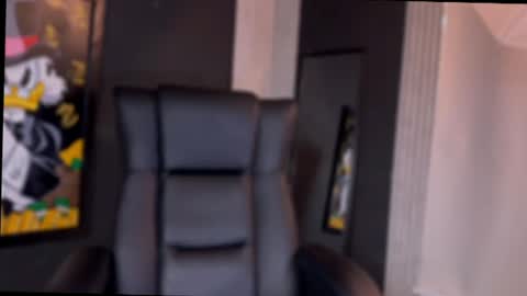 Maximo online show from October 19, 2025, 5:13 pm