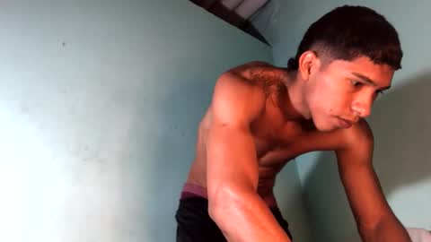 Snapshot of maximo_vega_new chatting on January 24, 2025, 3:00 am Maximo Aron Vega online show from January 24, 2025, 3:00 am