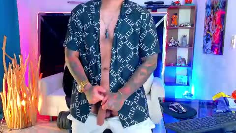 maximo online show from July 11, 2026, 1:03 pm