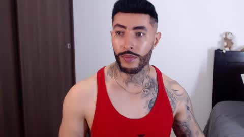 Snapshot of maximus_golden chatting on December 19, 2024, 3:51 am Independent Model online show from December 19, 2024, 3:51 am