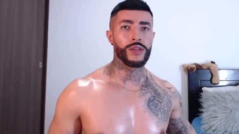 Snapshot of maximus_golden chatting on February 12, 2025, 4:01 am Independent Model online show from February 12, 2025, 4:01 am