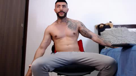 Snapshot of maximus_golden chatting on February 15, 2025, 2:37 am Independent Model online show from February 15, 2025, 2:37 am