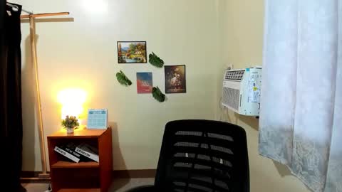 maxine_fucks online show from February 5, 2026, 7:24 am