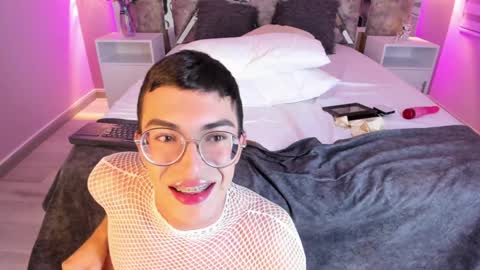 Maxi Rogers online show from January 21, 2025, 11:24 pm