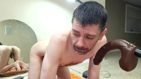 Snapshot of maxjr8008 chatting on December 22, 2024, 1:23 am maxjr8008 online show from December 22, 2024, 1:23 am