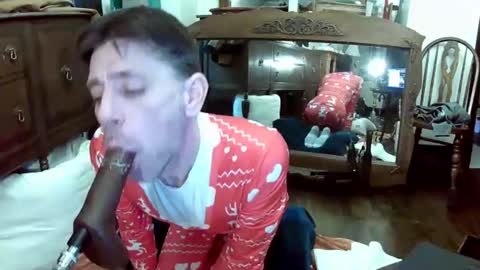 maxjr8008 online show from December 4, 2025, 8:45 am