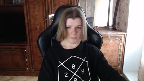 Snapshot of maxplay18 chatting on November 5, 2025, 11:54 am Max online show from November 5, 2025, 11:54 am