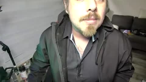 Snapshot of maxredz chatting on July 15, 2026, 3:34 am Max online show from July 15, 2026, 3:34 am