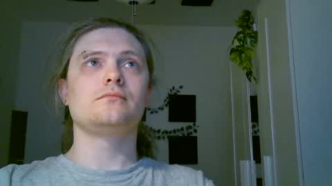 maxs_93 online show from August 3, 2026, 6:44 pm