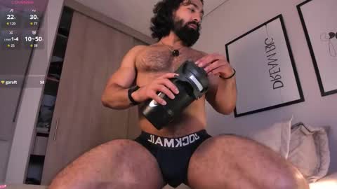 Snapshot of maxstrong01 chatting on February 19, 2026, 12:39 am Max online show from February 19, 2026, 12:39 am