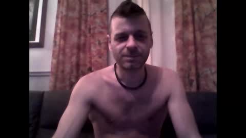 Snapshot of maxthewolf chatting on December 15, 2025, 9:19 pm MaxTheWolf online show from December 15, 2025, 9:19 pm