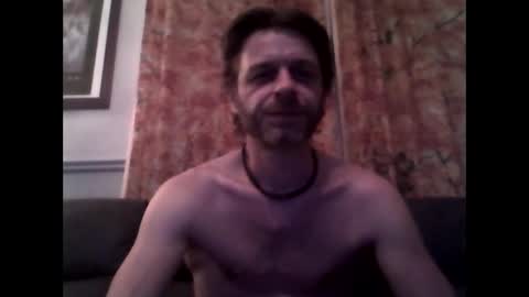 Snapshot of maxthewolf chatting on June 10, 2026, 2:12 am MaxTheWolf online show from June 10, 2026, 2:12 am
