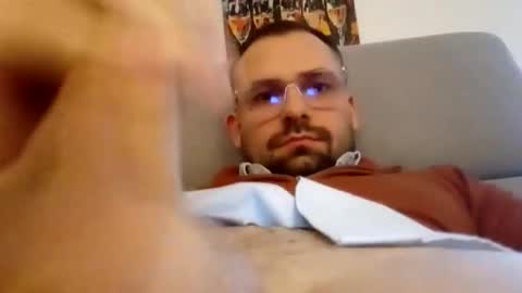 Snapshot of maxview67 chatting on December 15, 2025, 7:56 am Max online show from December 15, 2025, 7:56 am