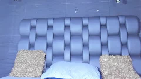 maxvolturi_ online show from May 23, 2026, 11:31 pm