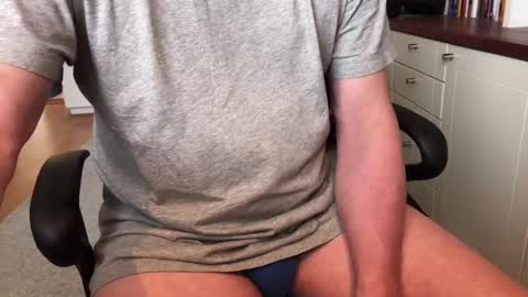 Snapshot of maxx_martin chatting on March 7, 2025, 10:35 am Max online show from March 7, 2025, 10:35 am