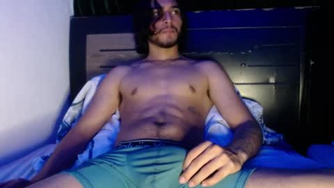 Snapshot of maxximus_10 chatting on December 23, 2024, 8:33 am maxximus_10 online show from December 23, 2024, 8:33 am