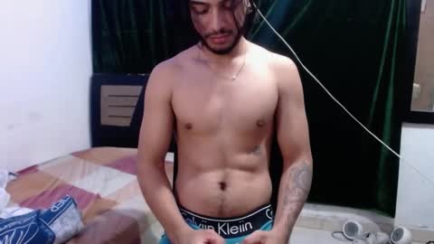 Snapshot of maxximus_10 chatting on December 30, 2024, 6:31 am maxximus_10 online show from December 30, 2024, 6:31 am