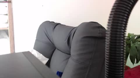 maxylody_69 online show from October 24, 2025, 1:40 pm