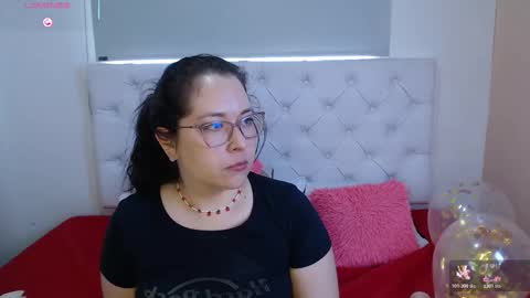 Snapshot of may_bloom chatting on February 14, 2026, 5:43 pm May online show from February 14, 2026, 5:43 pm